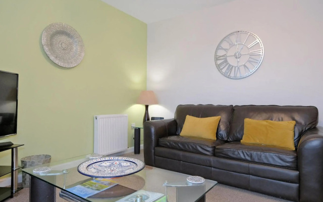 Netherhills Apartment