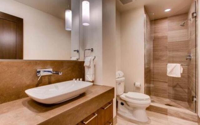 Vail Lion 1 Bedroom Mountain Vacation Rental Just Steps From the Eagle Bahn Gondola