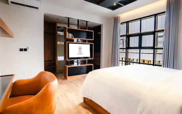Secana Beachtown Resort & Villas