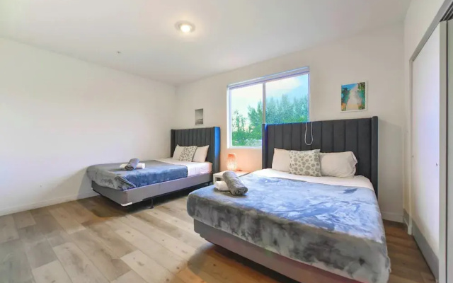 Stylish Townhouses by Design District