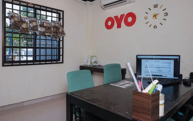 OYO 90018 River Village Hotel