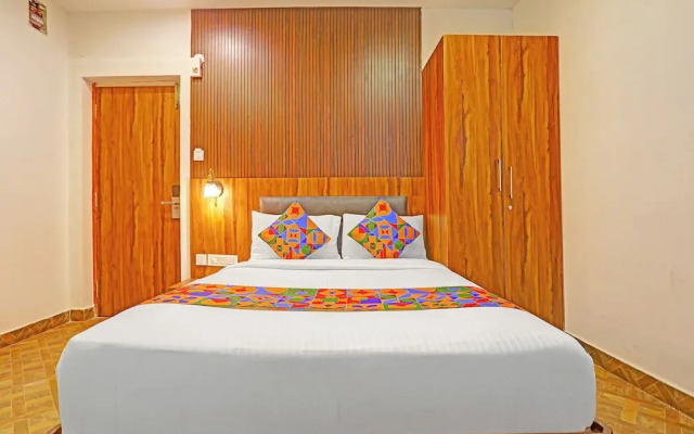 Fabhotel Emerald Suites