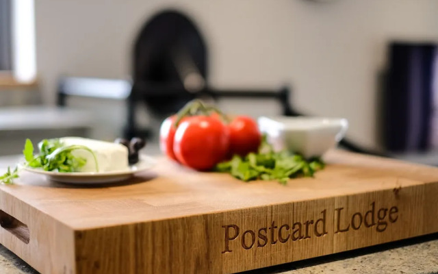 Postcard Lodge