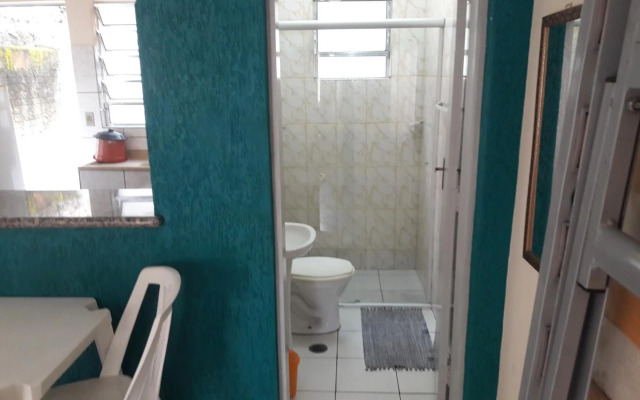 Kitnets Gracimar à 300mts Martin de Sá Caraguatatuba