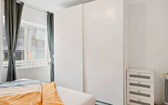 Elegant Apartment in Innsbruck near Golden Roof