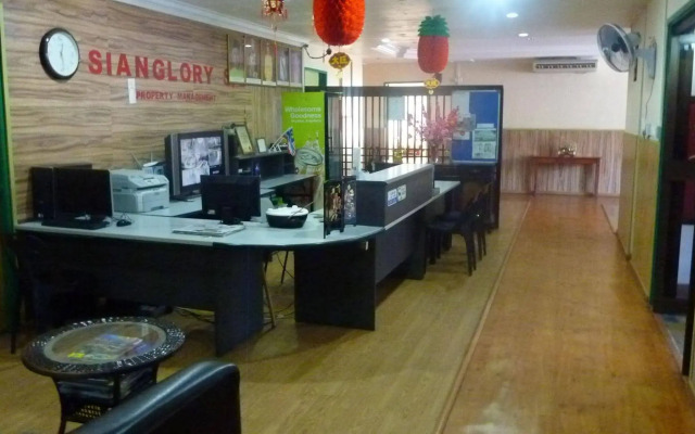 7 Hung Hung Inn
