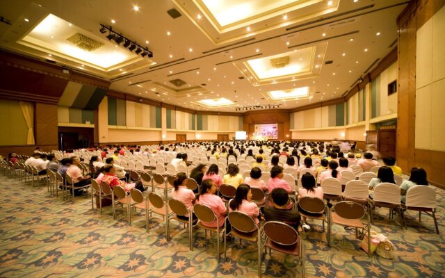 Thumrin Thana Hotel