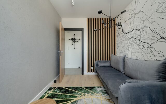 Bright & Peaceful Apartment by Renters