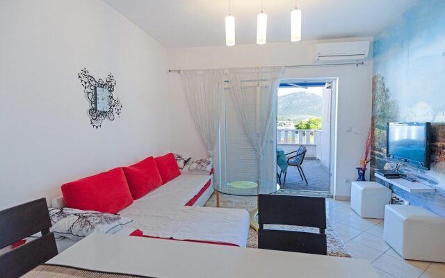 Beautiful Home in Klek With Wifi and 2 Bedrooms