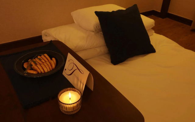 Yihua Hotel