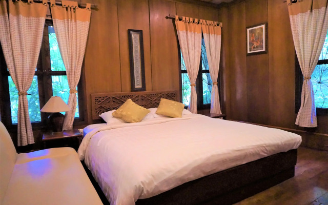 Bhupimarn Garden House By Zuzu