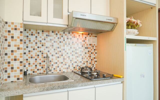 Homey And Comfortable 2Br Tifolia Apartment