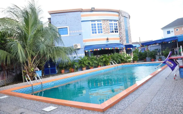 Hotel Valerie Suites