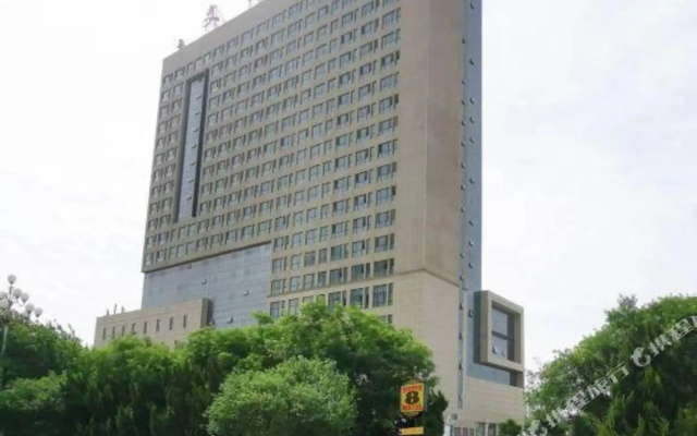 Super 8 Hotel (Cangzhou West High-Speed Railway Station)