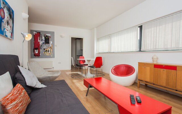 Modern 2 Bedroom Flat In West Ham