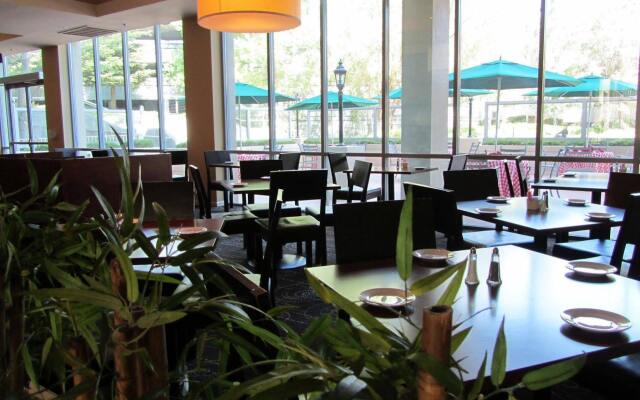 Embassy Suites by Hilton Walnut Creek