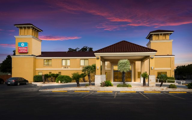 SureStay Plus Hotel by Best Western San Antonio North