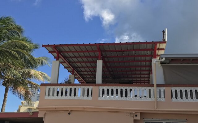 Luquillo Sunrise beach Inn