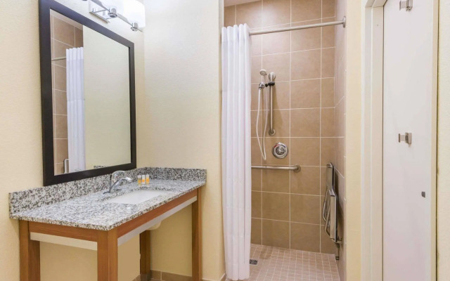 Days Inn by Wyndham Cadiz