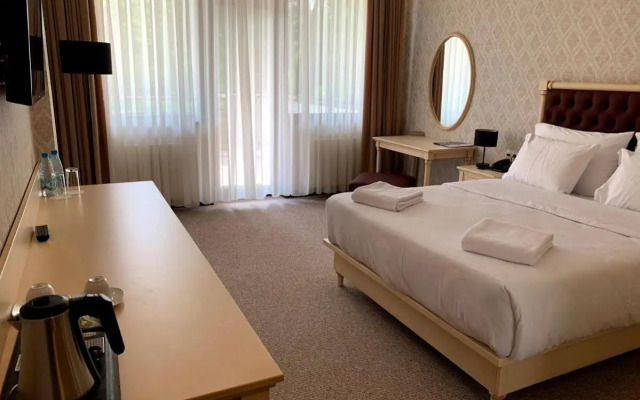 River Inn Boutique Hotel