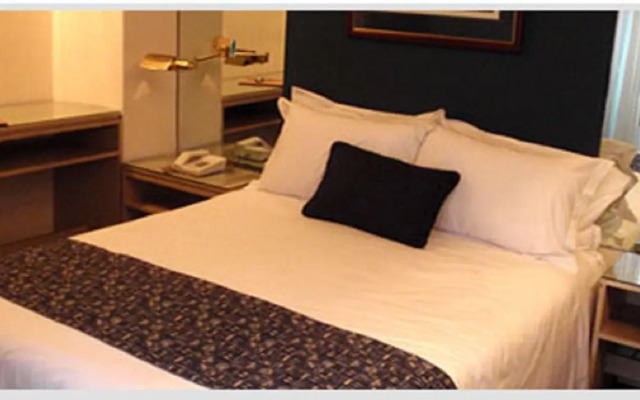 Parana Hotel Plaza Jardín