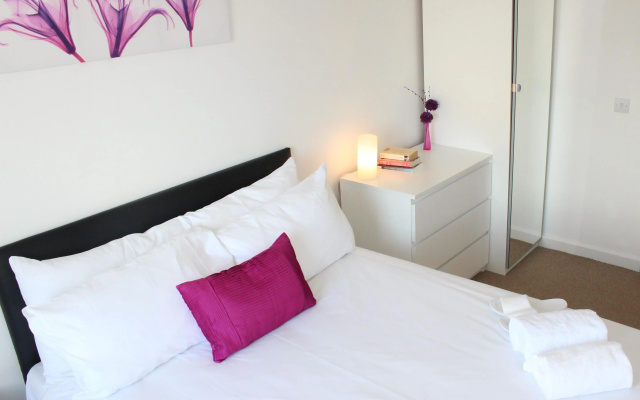 Cotels Serviced Apartments -The Pinnacle