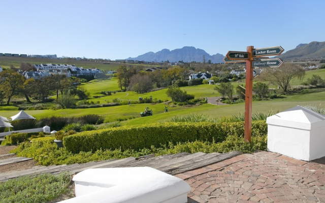 Winelands Golf Lodges 11