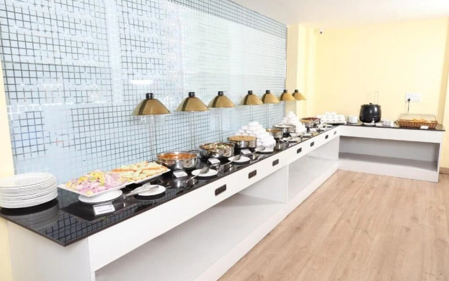 Click Hotel Transport Nagar