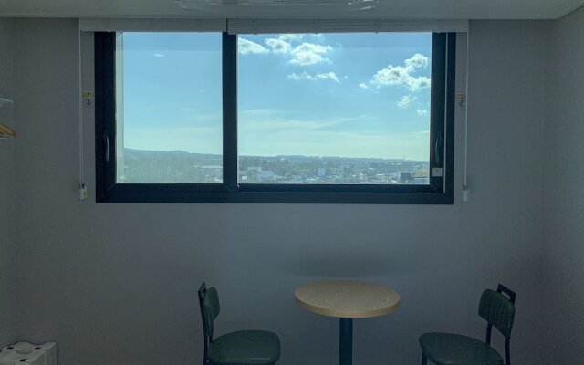 Aroomi Hotel Hyupjae