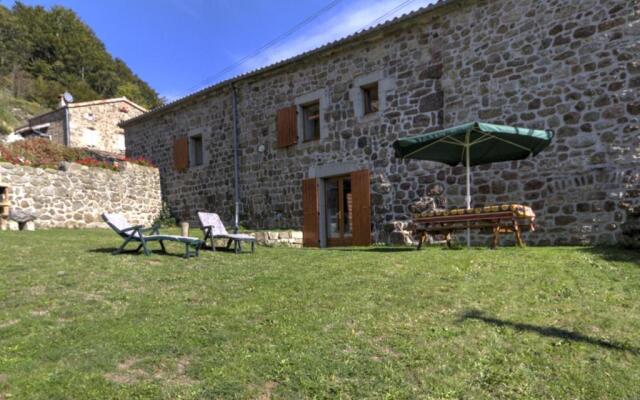 Gîte Burdignes, 4 Pièces, 6 Personnes - Fr-1-496-96