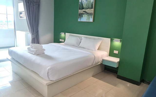 Fullroom 77 Srinakarin