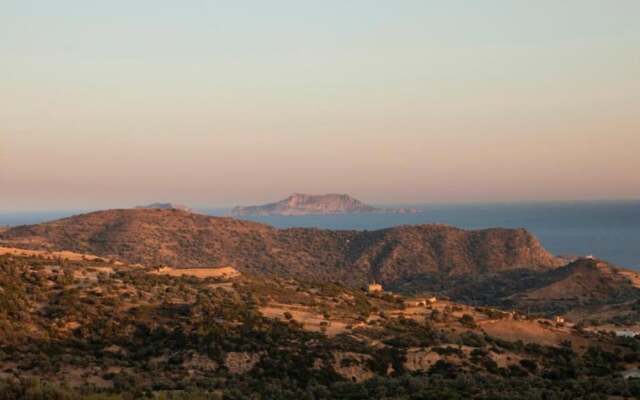 Paterakis Big Studio in Triopetra