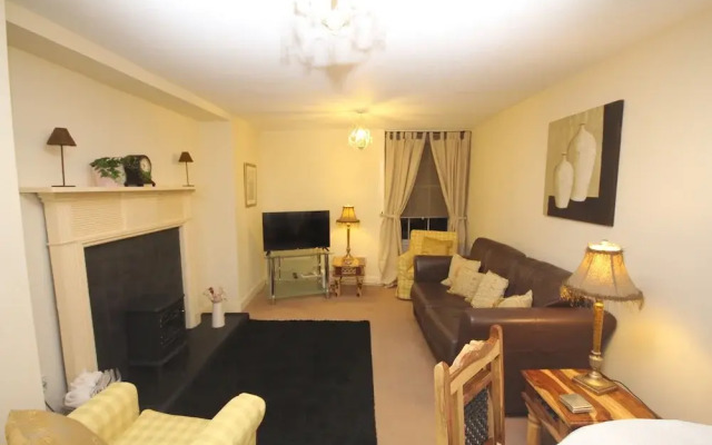 Silver Lining - St Patrick Sq Apartment