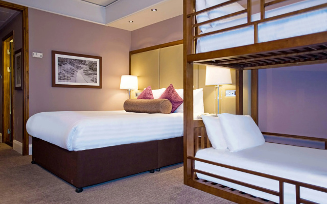 Sandman Signature London Gatwick Hotel
