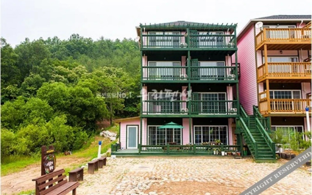 Muuju Gumgang Morning Scent Pension