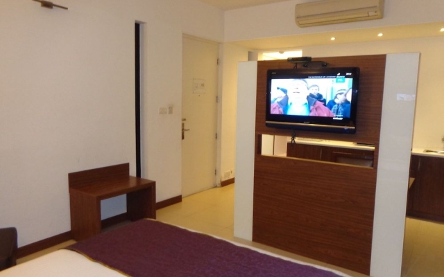 The Urban Hotel