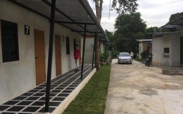 Pak Dee Resort
