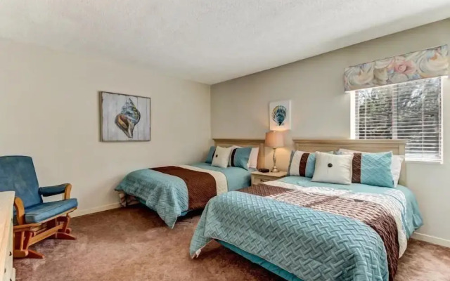 2072 Beachwood Villa