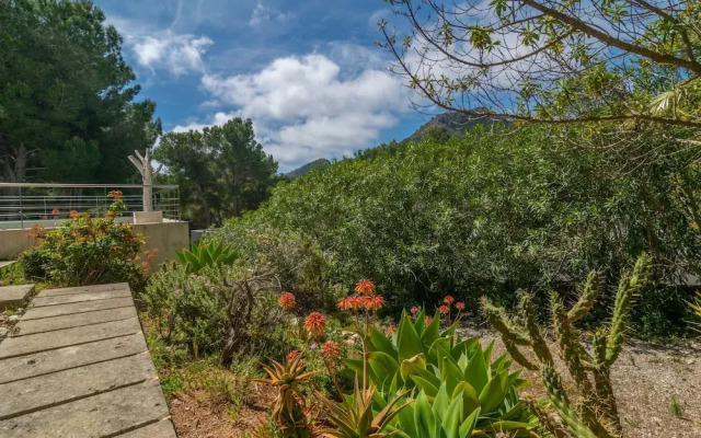Carritx With 4 Bedrooms and 4 Bathrooms