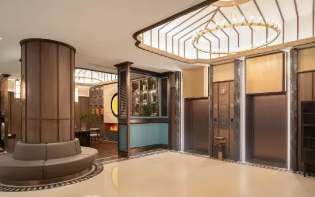 POLYVIEW Hotel