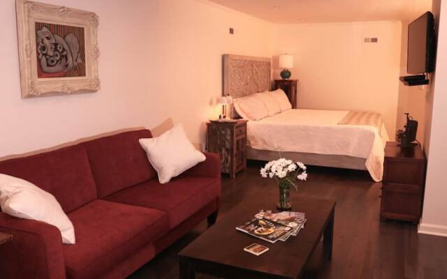 Belmont Blvd Bed and Breakfast