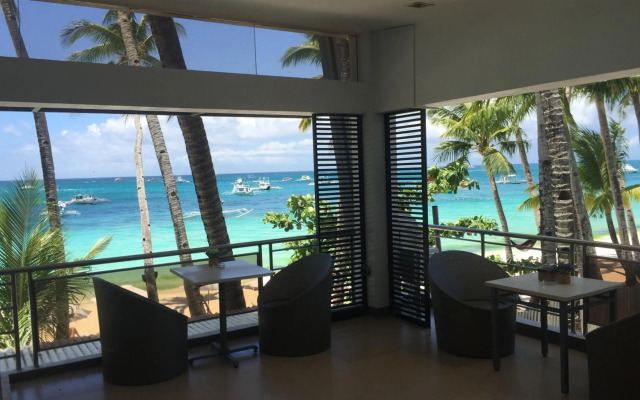Grand Blue Beach Hotel