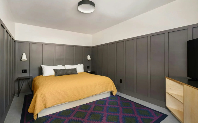 The Coachman Hotel