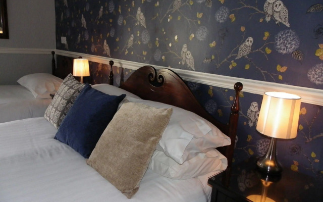 Maison Dieu Guest House