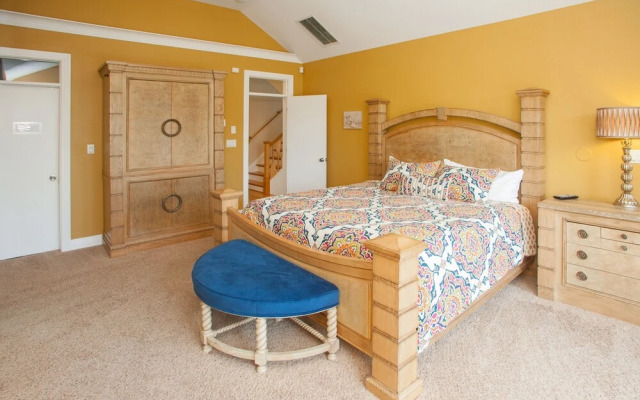 Coach's Castle - 5 Br Home