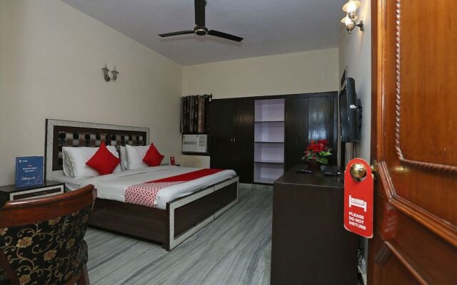 OYO 33359 Corporate Villa