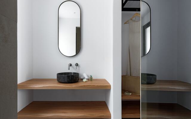 WhiteArt Suites