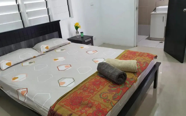 Single Room with Shared Kitchen and Living Room