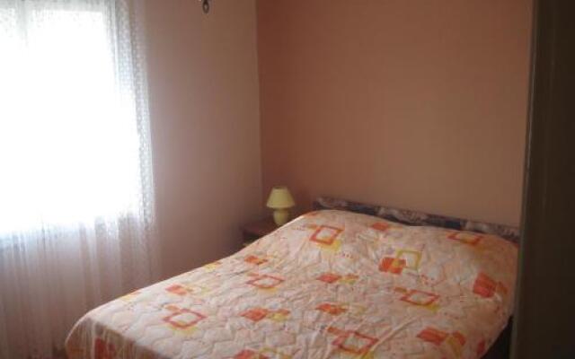 Apartments Jabuka