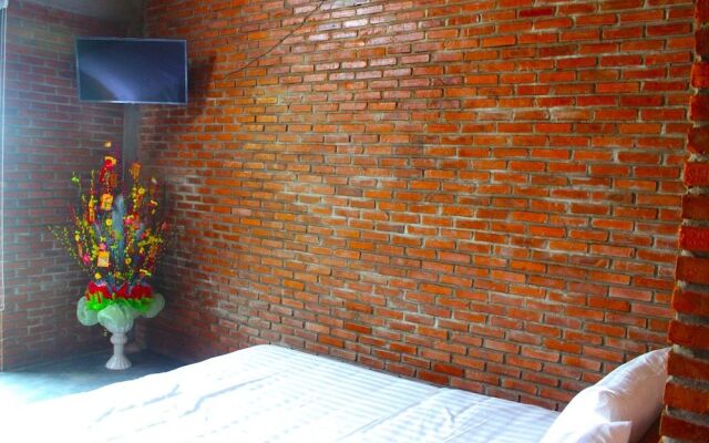 Ba's Garden Beachside Homestay